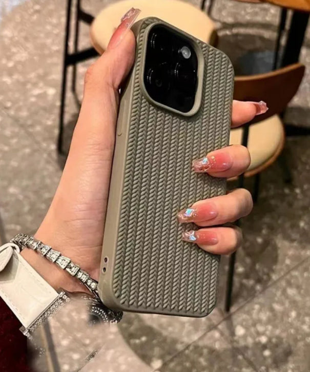 Woven Wonder Case